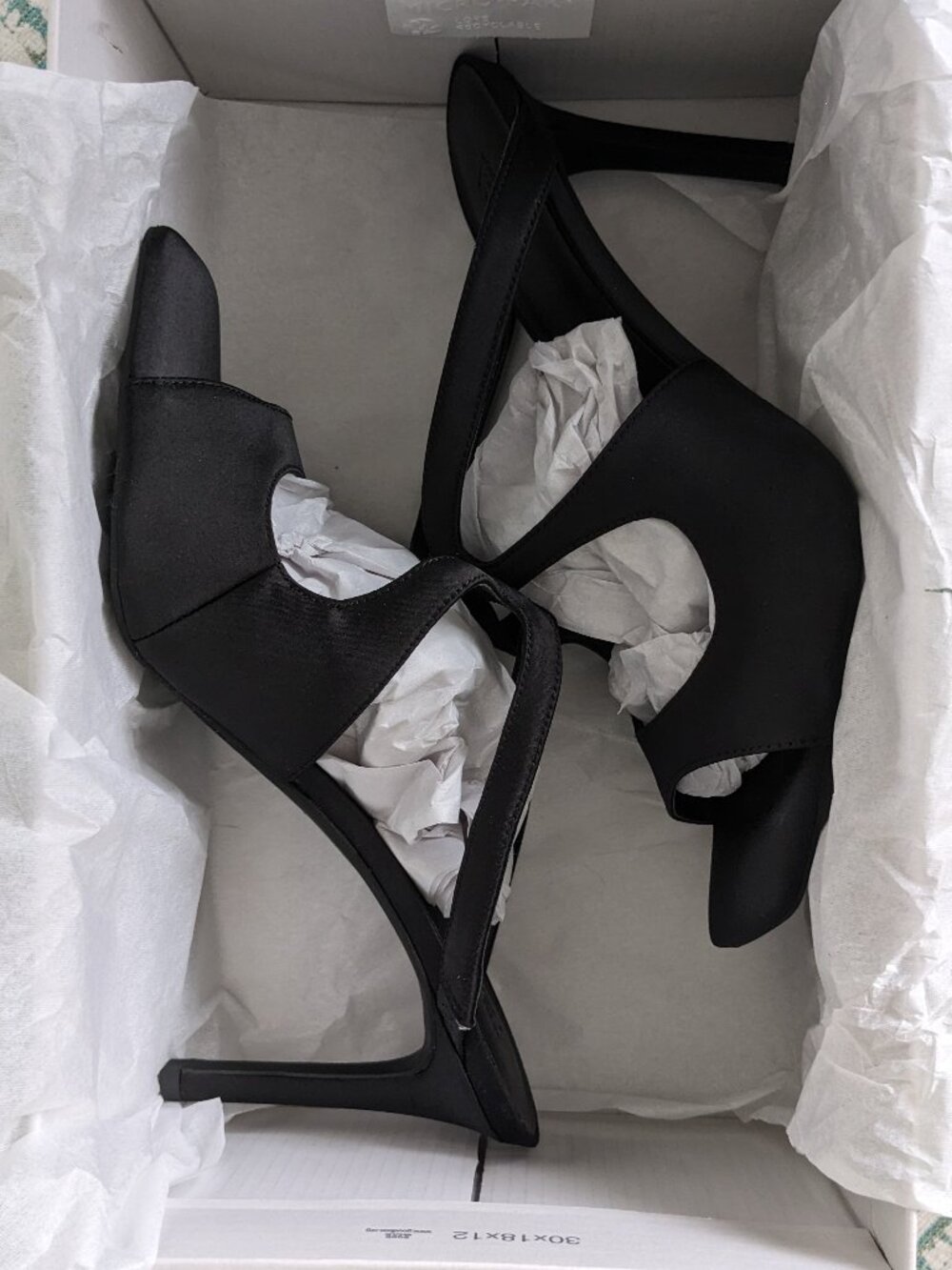 Nordstrom Rack black heels 8.5 - Picture 7 of 8